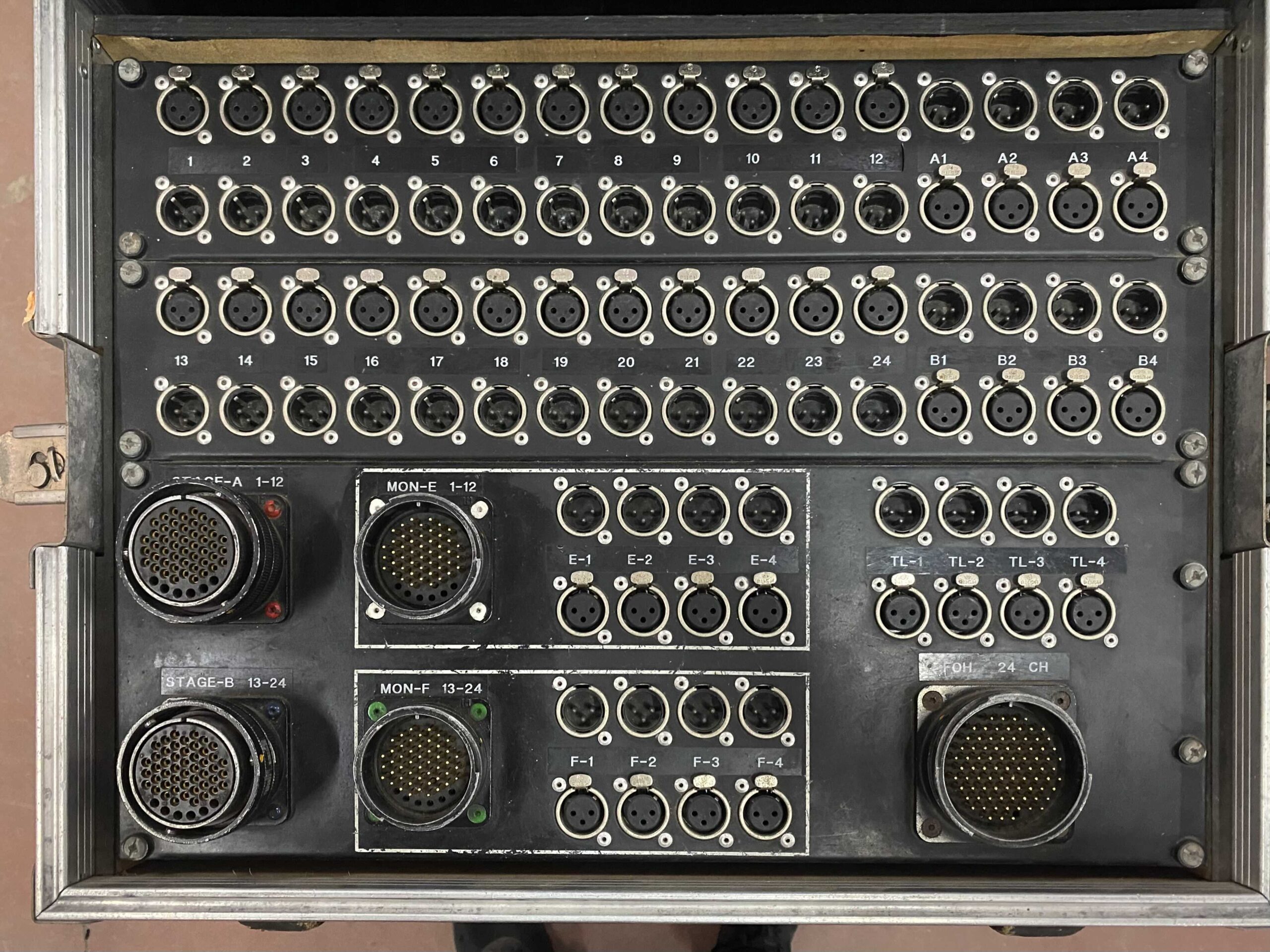 Analog Audio Stage Patch - 24+4 XLR m+f - 4 XLR m+f TieLine - 2x LK54 female input - 2x LK54 Mon Male Output+8 XLR in/out - 1x LK85 FOH Male Output
